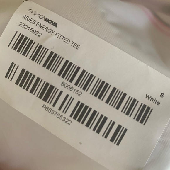 💘Aries Baby💘 Astrology Sign baby tee! NWT size Small - Picture 11 of 11